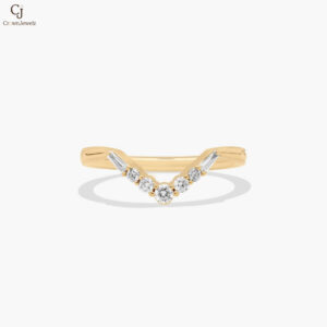 Vintage Glamour Frame Diamond Wedding Ring In 14K Yellow Gold