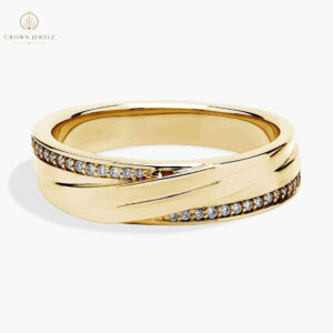 Diagonal Lined with Pavé Diamond Edge Men's Wedding Ring in 14k White Gold