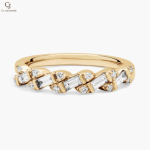 Round and Baguette Diamond Fashion Ring in 14K Yellow Gold