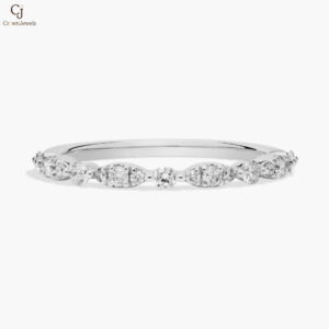 Scalloped Diamond Ring in Platinum
